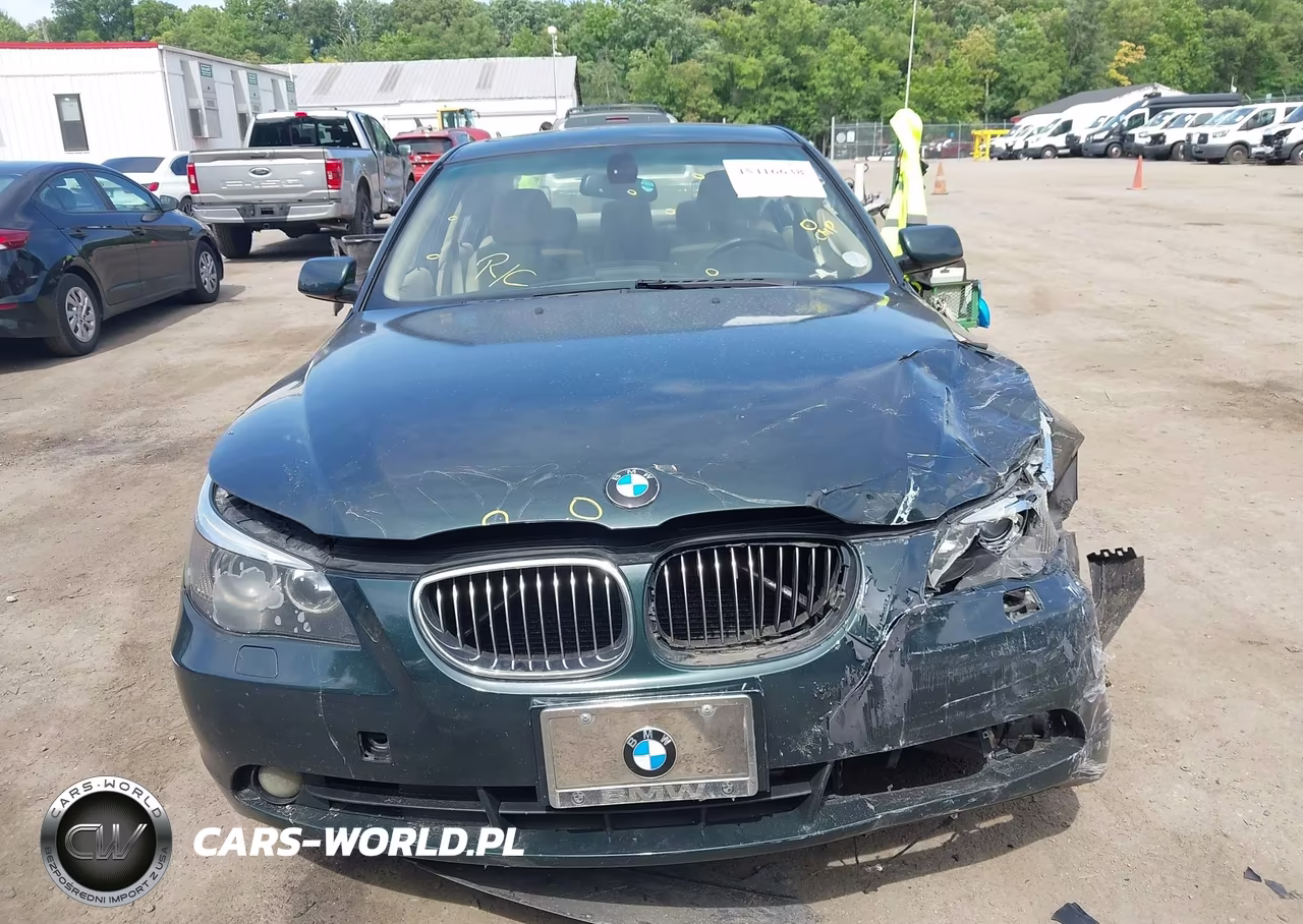 2007 BMW 525Xi VIN:WBANF33547CW70122 - 12