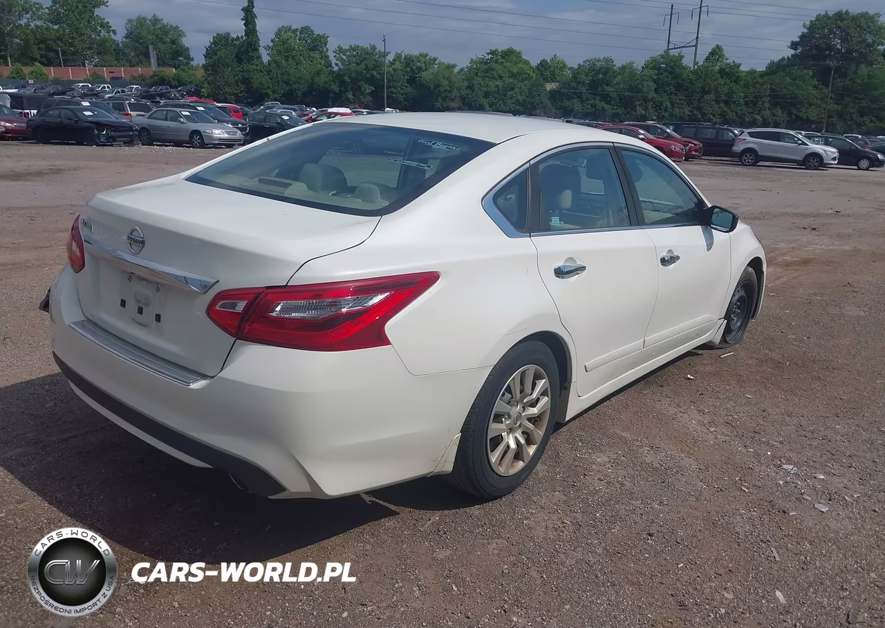 2017 Nissan Altima 2.5 S VIN:1N4AL3AP5HC148380 - 4