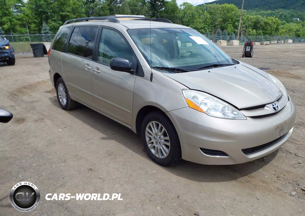 2008 Toyota Sienna Le – zdjęcie 1 z 11