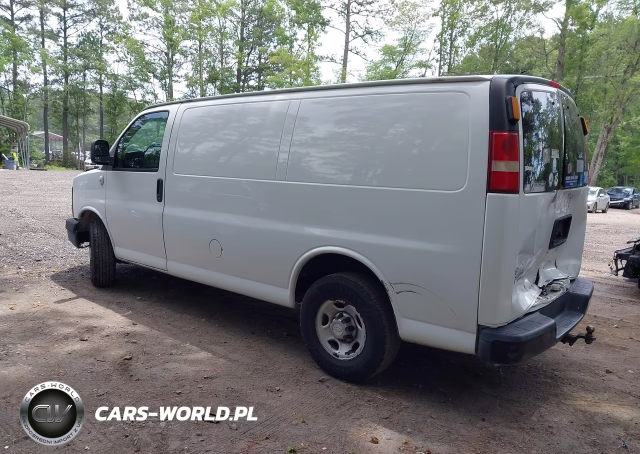 2011 Chevrolet Express 2500 Work Van VIN:1GCWGFBA0B1103933 - 3