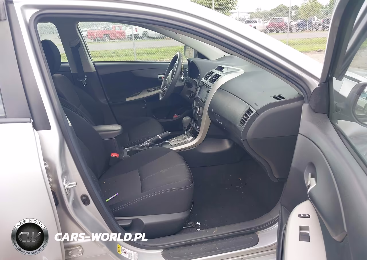 2012 Toyota Corolla S VIN:2T1BU4EE9CC880537 - 5