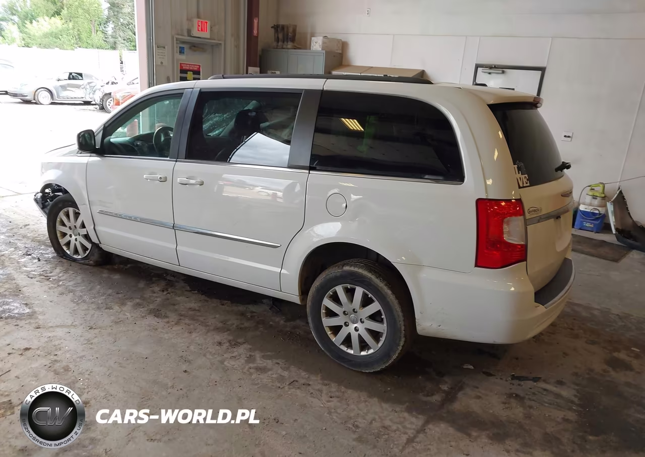 2014 Chrysler Town & Country Touring VIN:2C4RC1BG0ER442661 - 3
