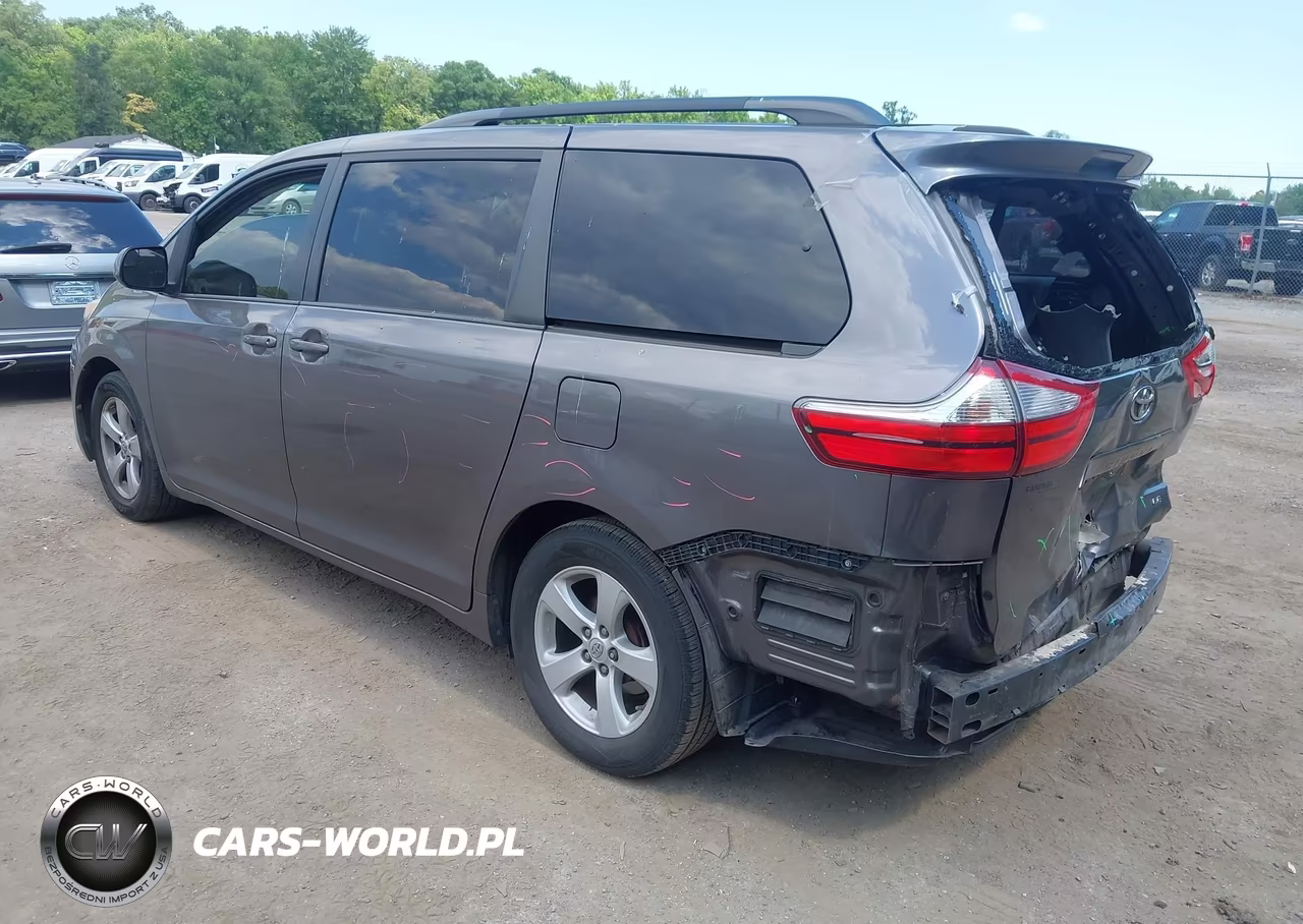 2015 Toyota Sienna Le 8 Passenger VIN:5TDKK3DC3FS576521 - 3