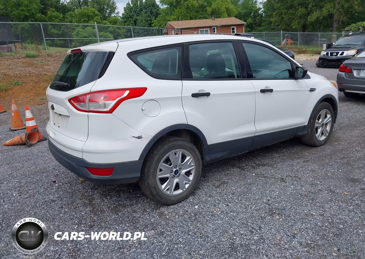 2013 Ford Escape S VIN:1FMCU0F79DUB44162 - 4
