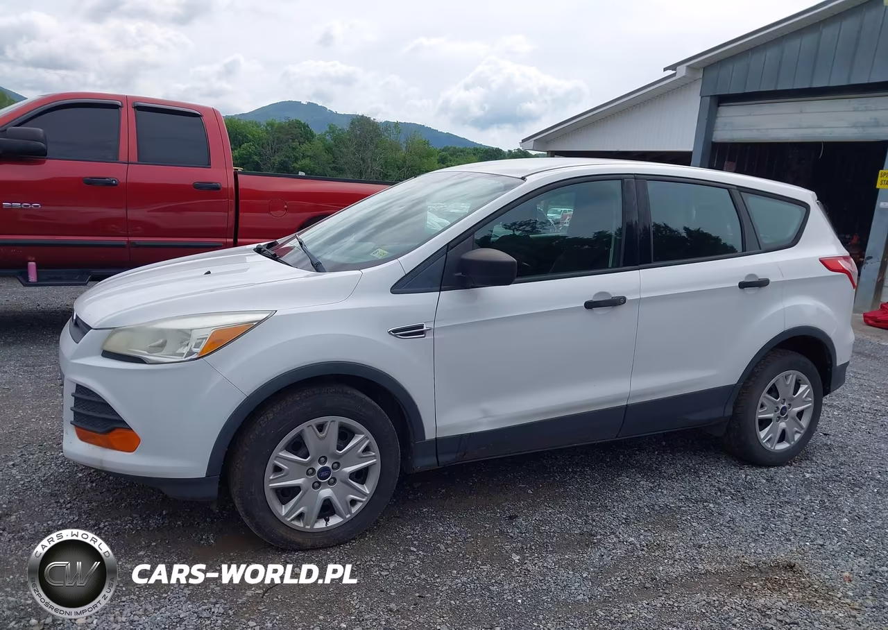 2013 Ford Escape S VIN:1FMCU0F79DUB44162 - 6