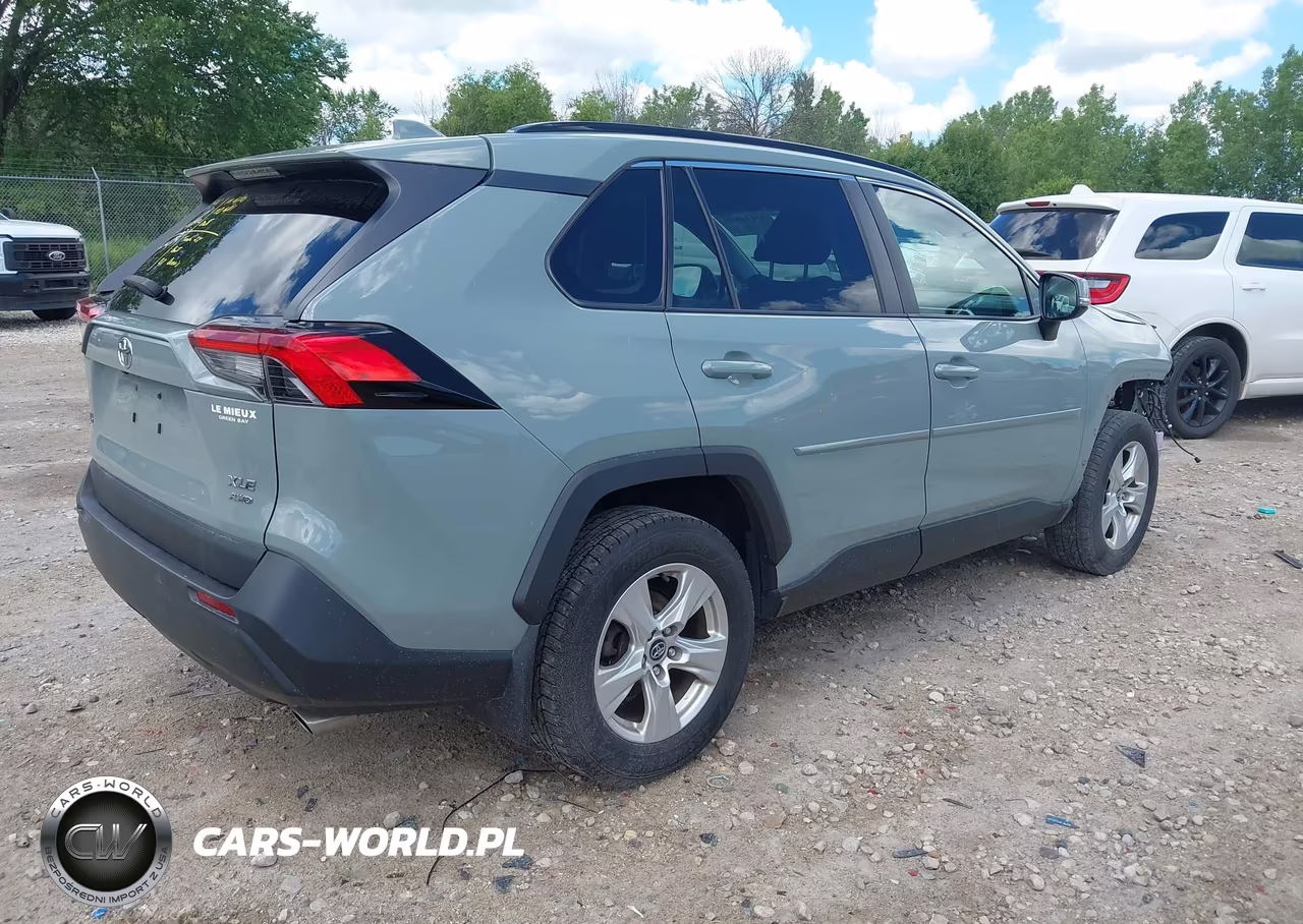 2020 Toyota Rav4 Xle VIN:2T3P1RFV4LW116417 - 4