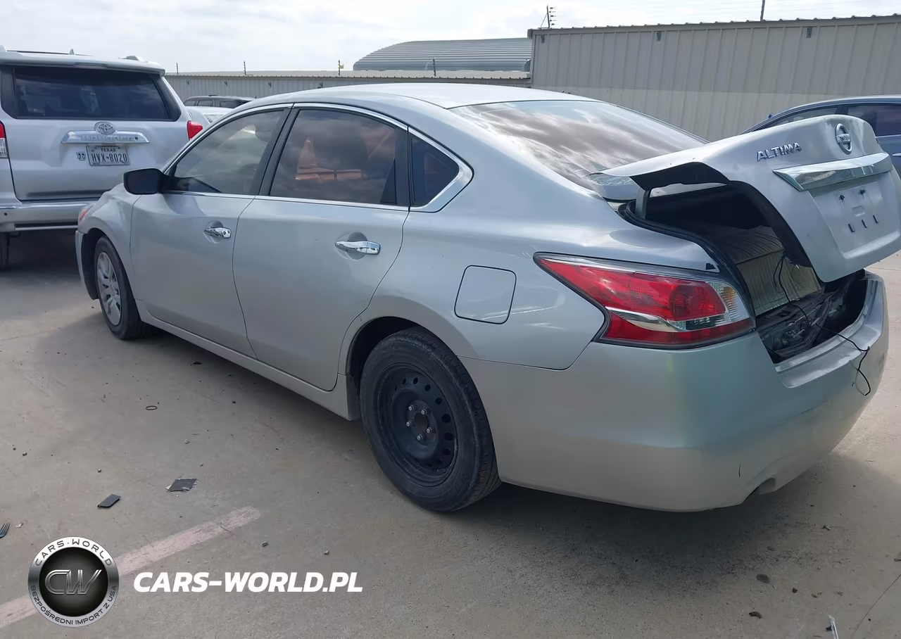 2014 Nissan Altima 2.5 S VIN:1N4AL3AP8EC140835 - 3