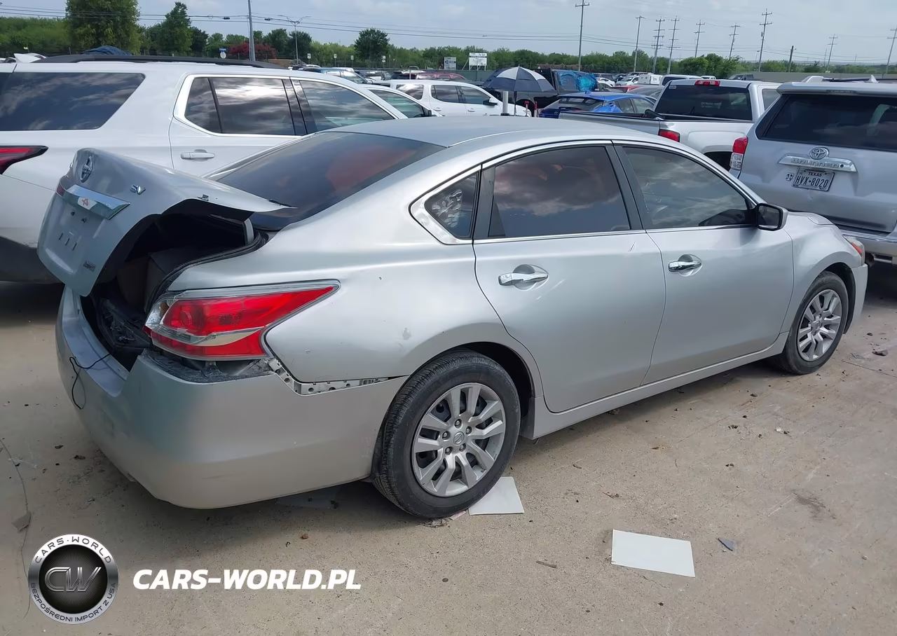 2014 Nissan Altima 2.5 S VIN:1N4AL3AP8EC140835 - 4