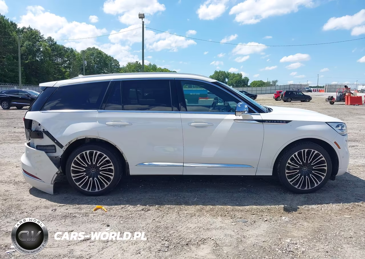 2020 Lincoln Aviator Black Label VIN:5LM5J9XC8LGL01840 - 13