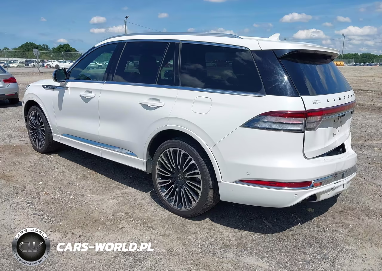 2020 Lincoln Aviator Black Label VIN:5LM5J9XC8LGL01840 - 3