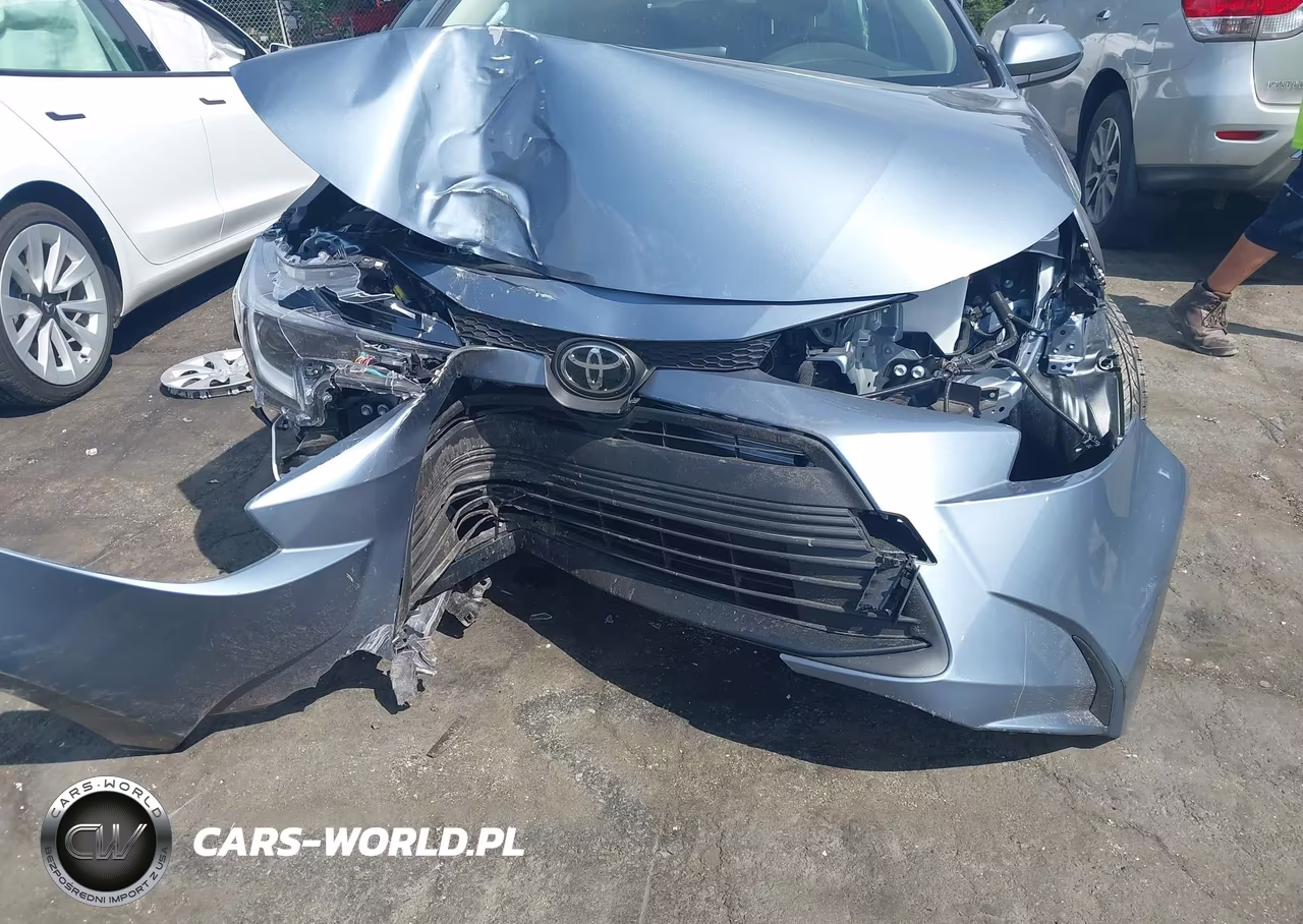 2026 Toyota Corolla Hybrid Hybrid Le VIN:JTDBCMFE6T3111326 - 11