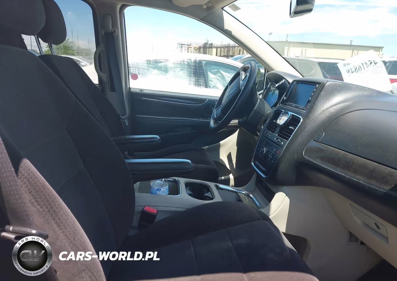2013 Chrysler Town & Country Touring VIN:2C4RC1BG6DR822439 - 5