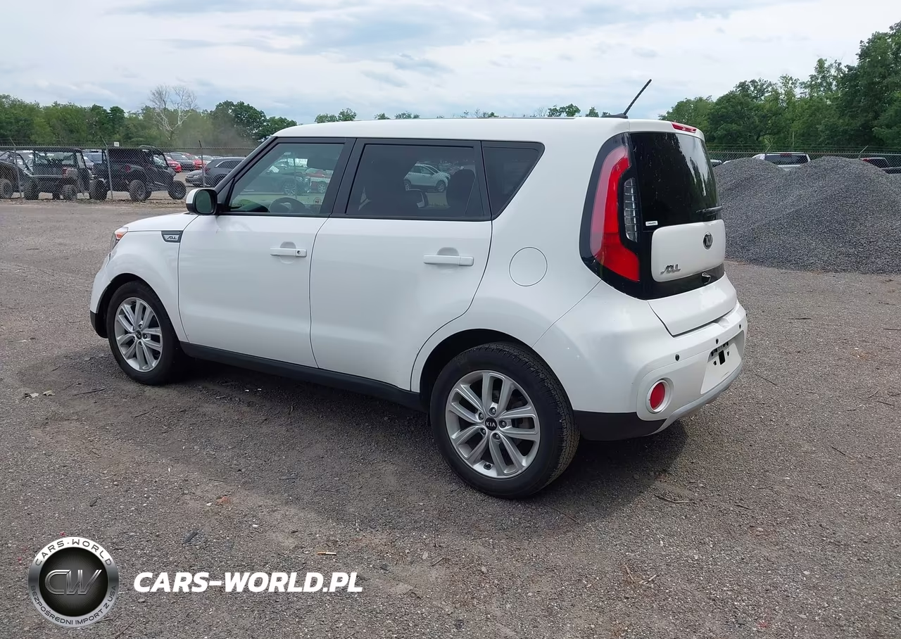 2018 Kia Soul + VIN:KNDJP3A52J7540860 - 3