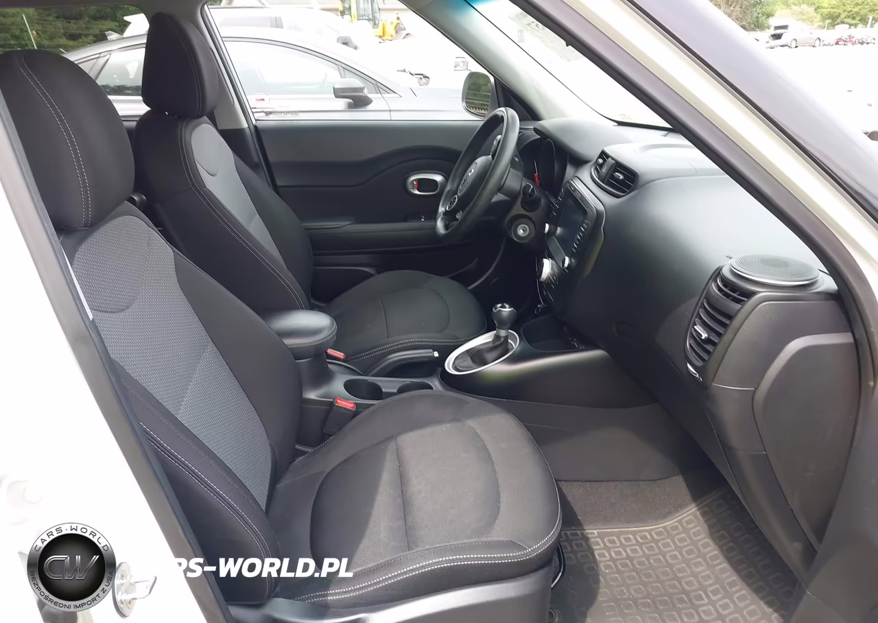 2018 Kia Soul + VIN:KNDJP3A52J7540860 - 5