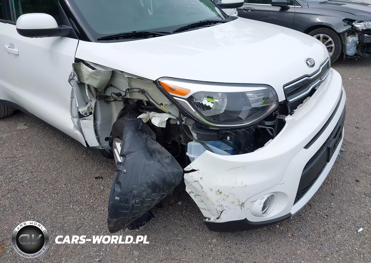 2018 Kia Soul + VIN:KNDJP3A52J7540860 - 6