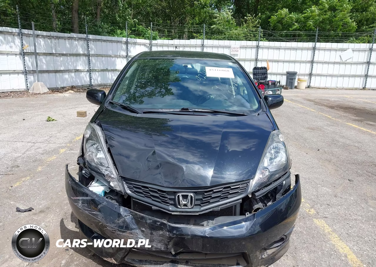 2012 Honda Fit Sport VIN:JHMGE8H54CC019246 - 12
