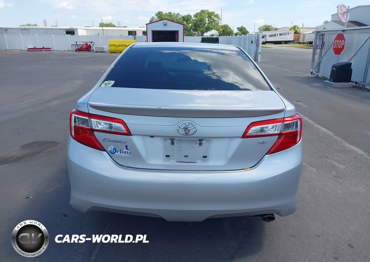 2014 Toyota Camry Se VIN:4T1BF1FK2EU807962 - 17