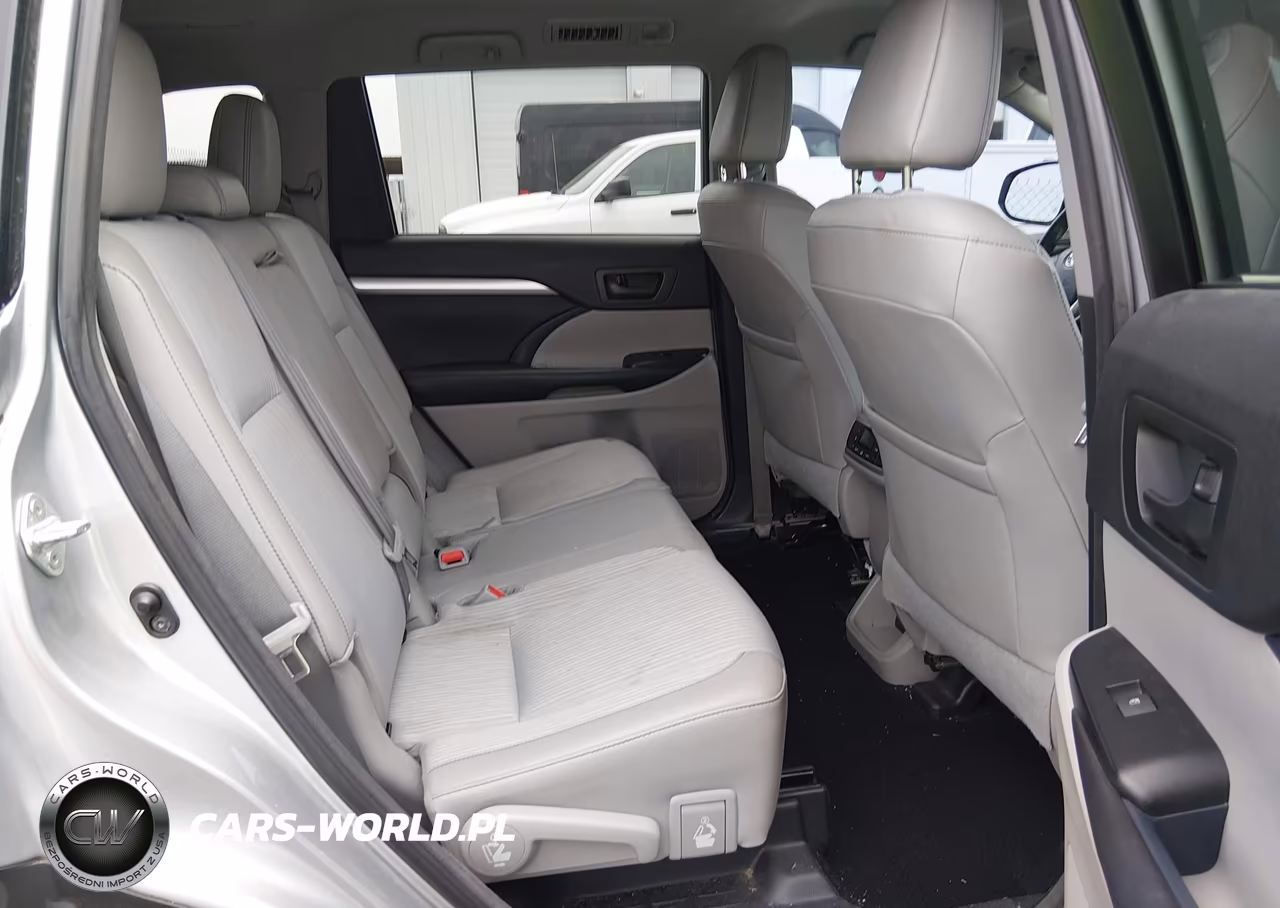 2017 Toyota Highlander Le Plus VIN:5TDZZRFH7HS198860 - 8