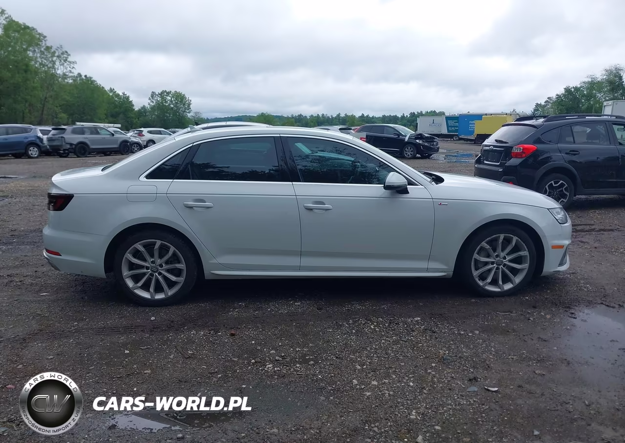 2019 Audi A4 45 Premium VIN:WAUENAF41KN002804 - 13