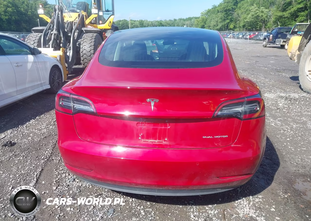 2018 Tesla Model 3 Long Range-Performance VIN:5YJ3E1EB6JF133668 - 16