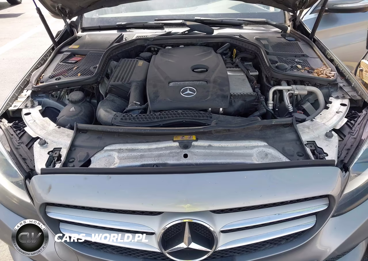 2015 Mercedes-Benz C 300 4Matic VIN:55SWF4KB3FU071703 - 10