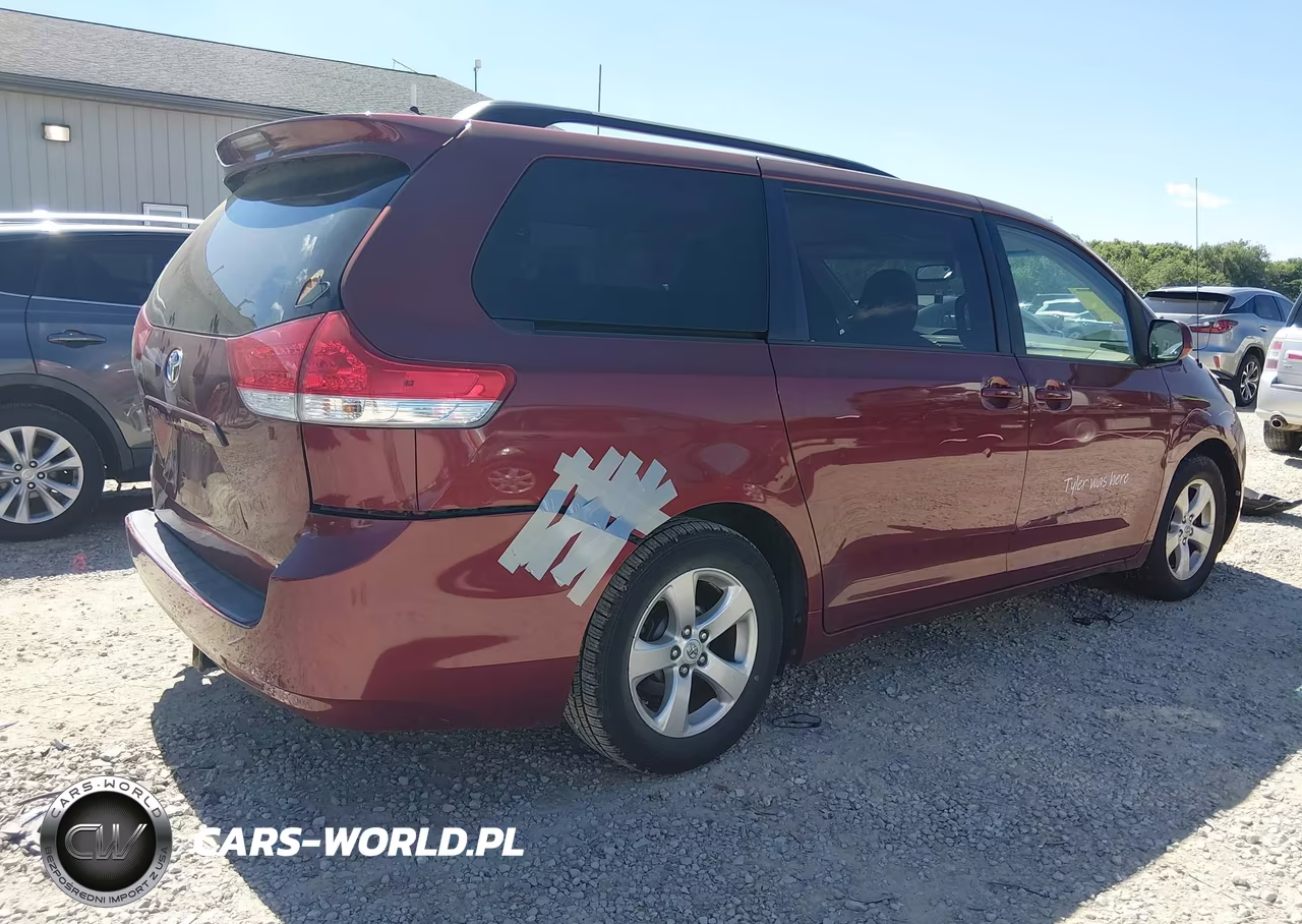 2011 Toyota Sienna Le V6 VIN:5TDKK3DC1BS086766 - 4