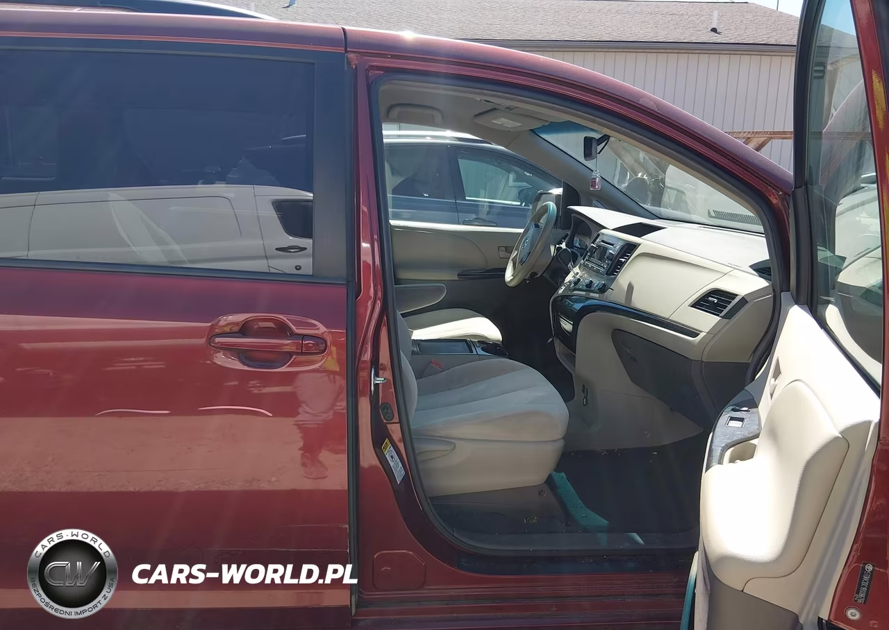 2011 Toyota Sienna Le V6 VIN:5TDKK3DC1BS086766 - 5
