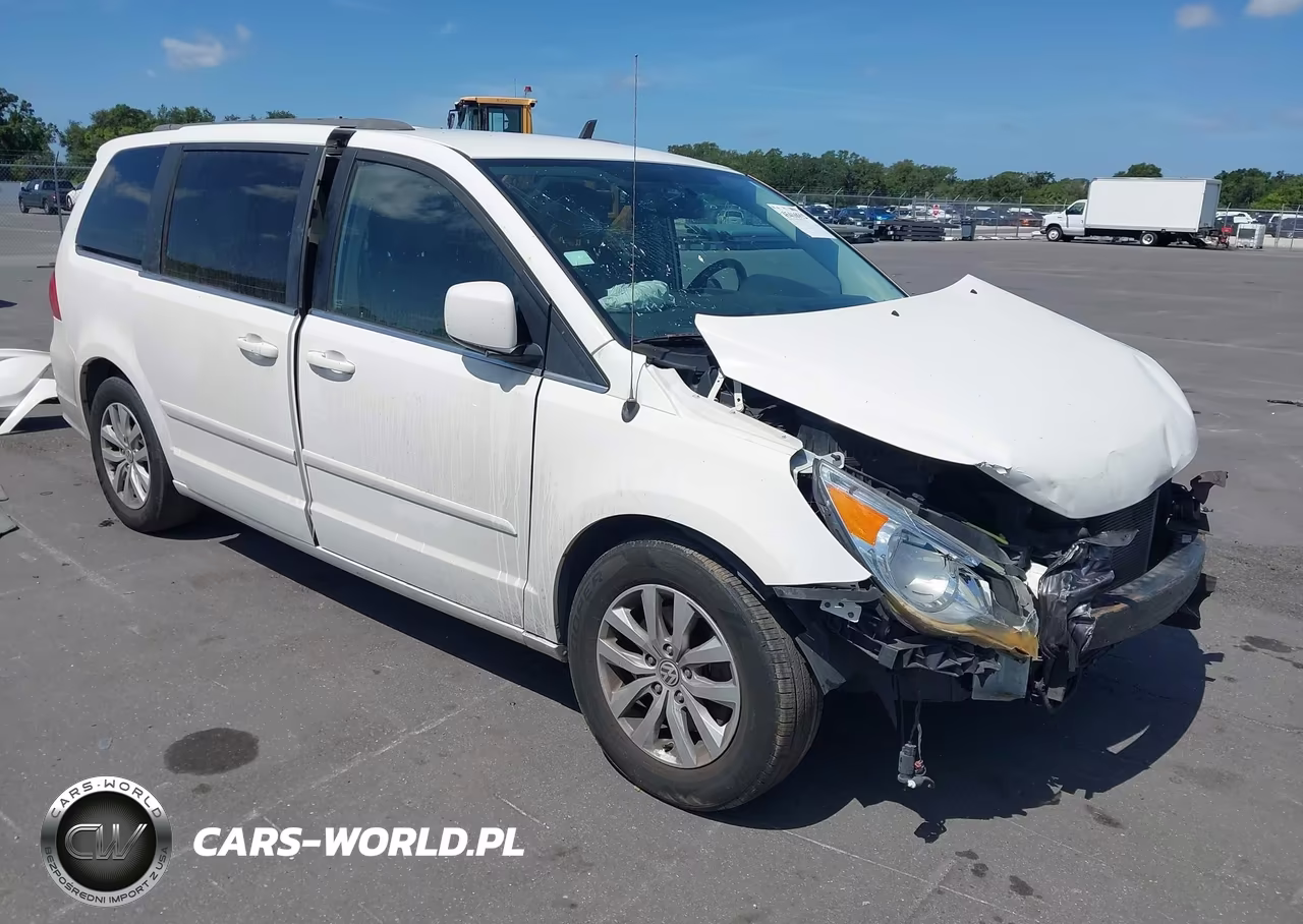 2012 Volkswagen Routan Se – zdjęcie 1 z 17