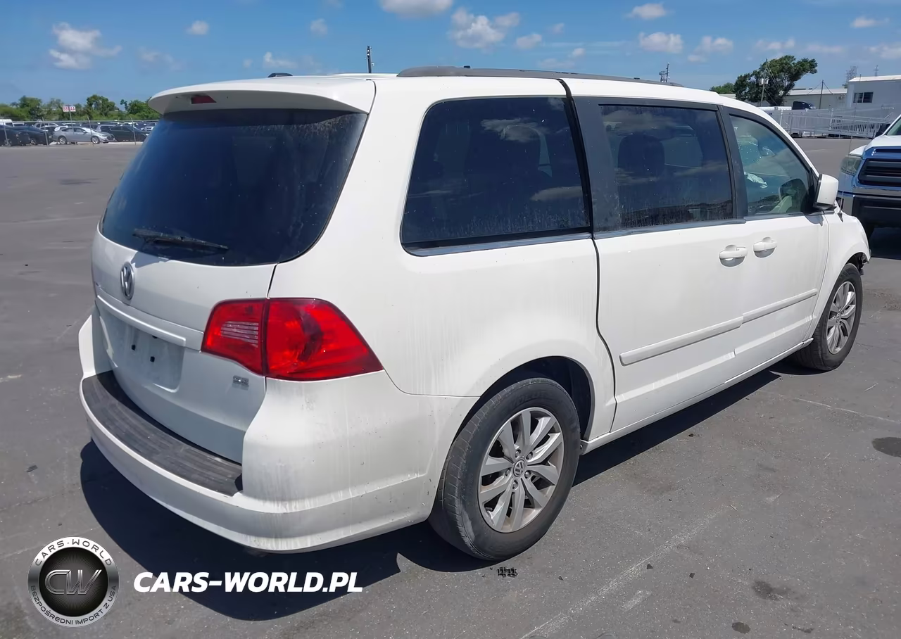 2012 Volkswagen Routan Se VIN:2C4RVABGXCR390690 - 4
