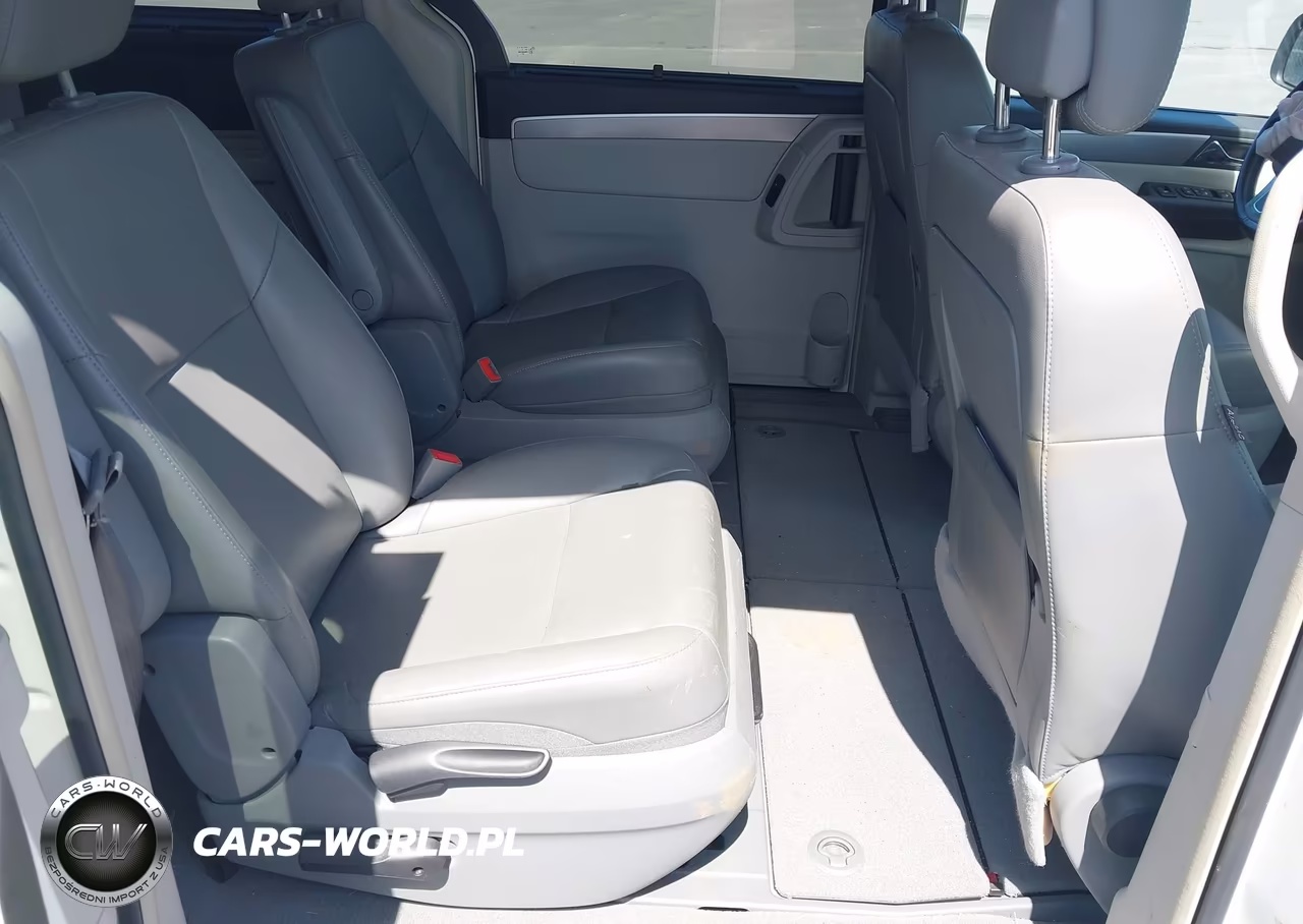 2012 Volkswagen Routan Se VIN:2C4RVABGXCR390690 - 8