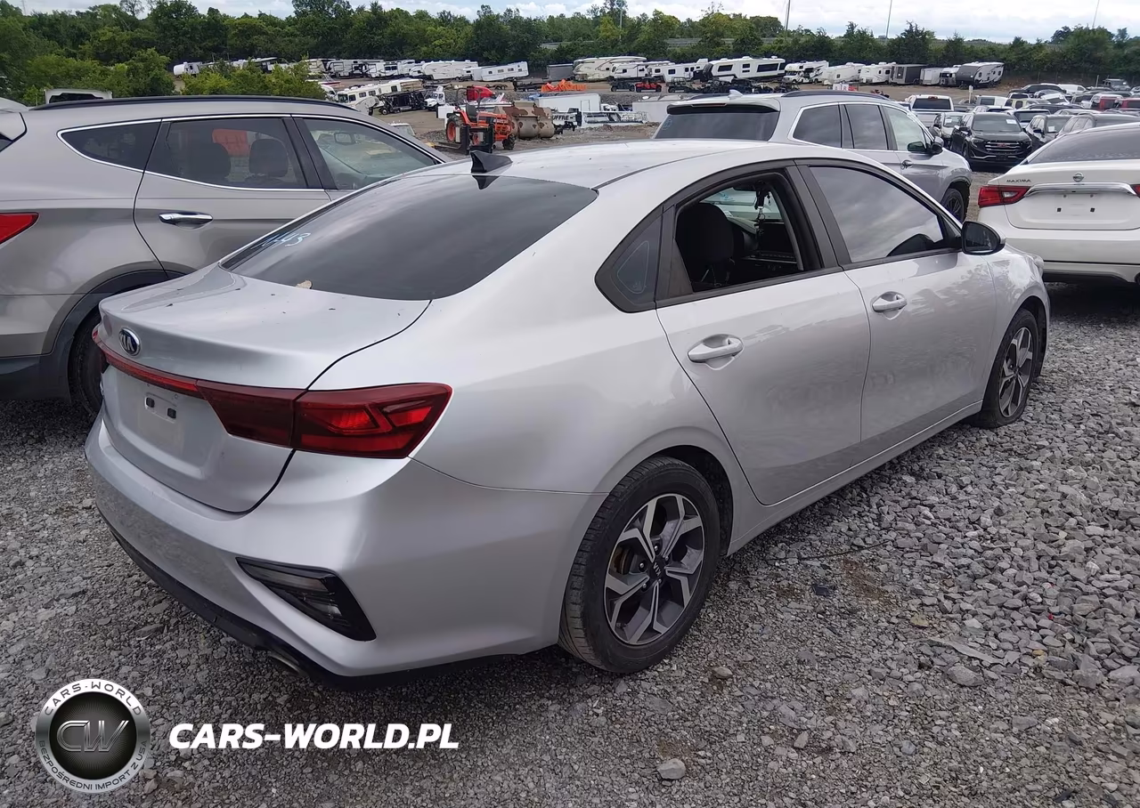 2021 Kia Forte Lxs VIN:3KPF24AD6ME344863 - 4