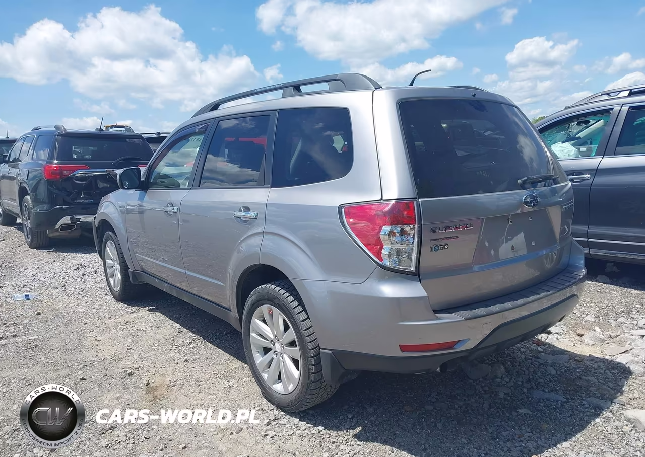 2011 Subaru Forester 2.5X Premium VIN:JF2SHBDC2BG768317 - 3
