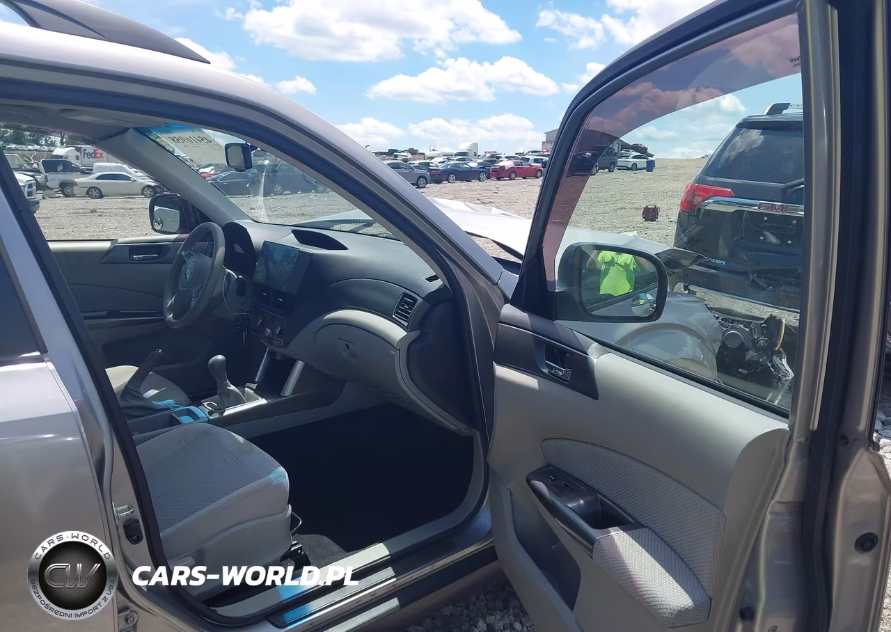 2011 Subaru Forester 2.5X Premium VIN:JF2SHBDC2BG768317 - 5