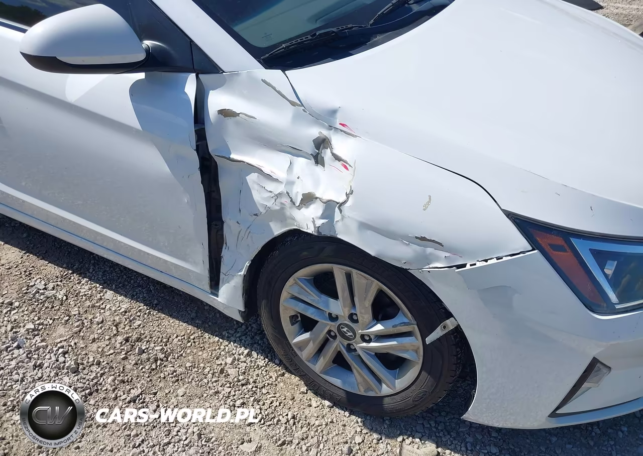 2020 Hyundai Elantra Sel VIN:5NPD84LFXLH569043 - 6