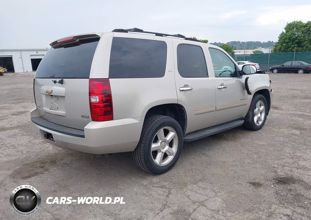 2007 Chevrolet Tahoe Ltz VIN:1GNFK13037J280482 - 4