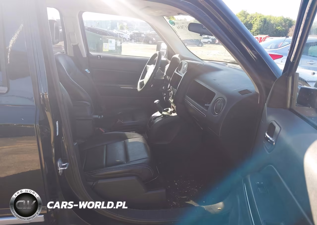 2009 Jeep Patriot Limited VIN:1J4FF48B79D221214 - 5