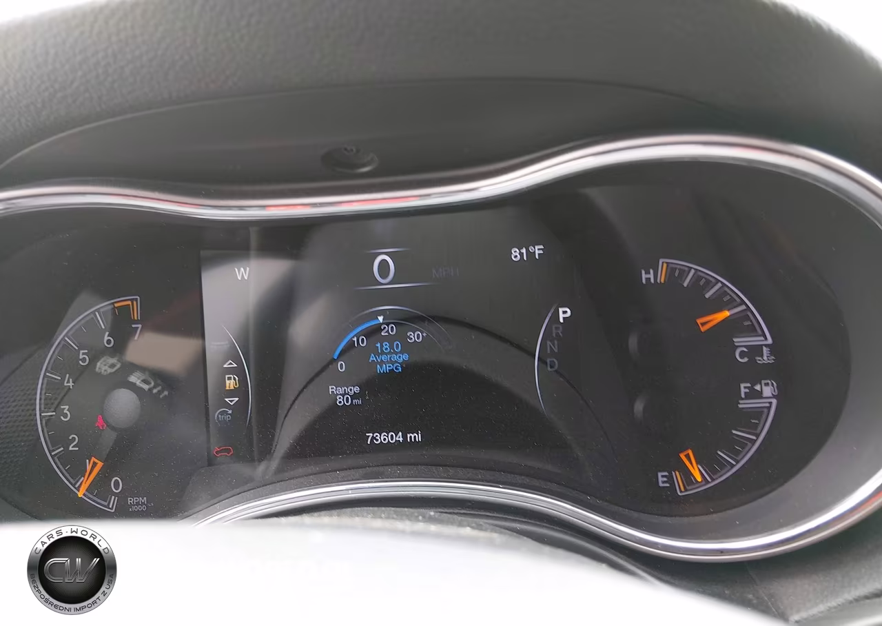 2019 Jeep Grand Cherokee Laredo E 4X4 VIN:1C4RJFAG3KC754238 - 7