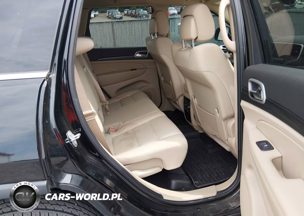 2019 Jeep Grand Cherokee Laredo E 4X4 VIN:1C4RJFAG3KC754238 - 8
