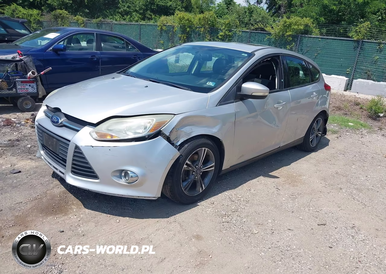 2014 Ford Focus Se VIN:1FADP3K22EL303340 - 2