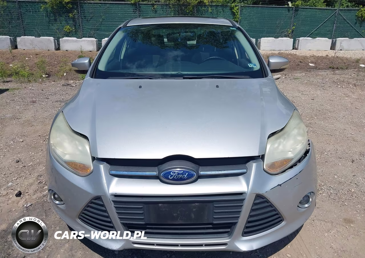 2014 Ford Focus Se VIN:1FADP3K22EL303340 - 6