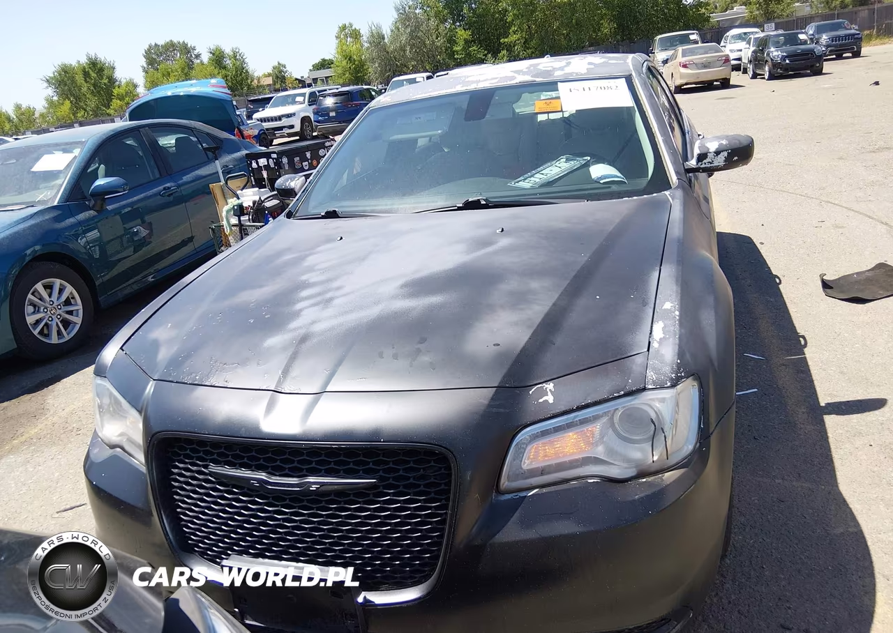 2015 Chrysler 300 Limited VIN:2C3CCAAG5FH828897 - 12