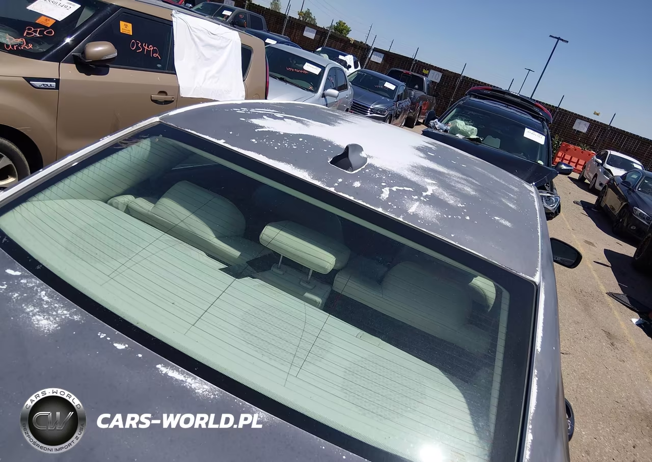 2015 Chrysler 300 Limited VIN:2C3CCAAG5FH828897 - 19