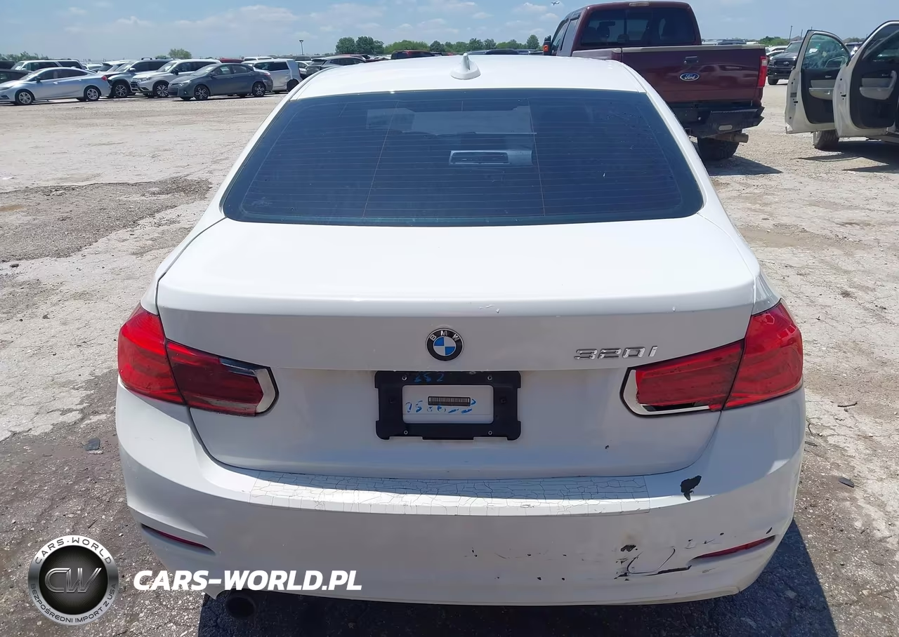 2018 BMW 320I VIN:WBA8E1G51JNU92437 - 16