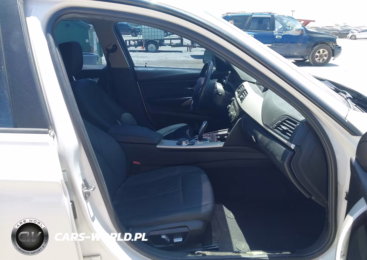 2018 BMW 320I VIN:WBA8E1G51JNU92437 - 5