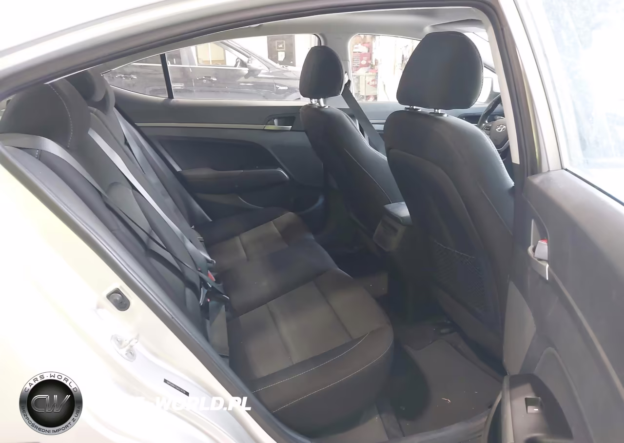 2018 Hyundai Elantra Value Edition VIN:5NPD84LFXJH274716 - 8