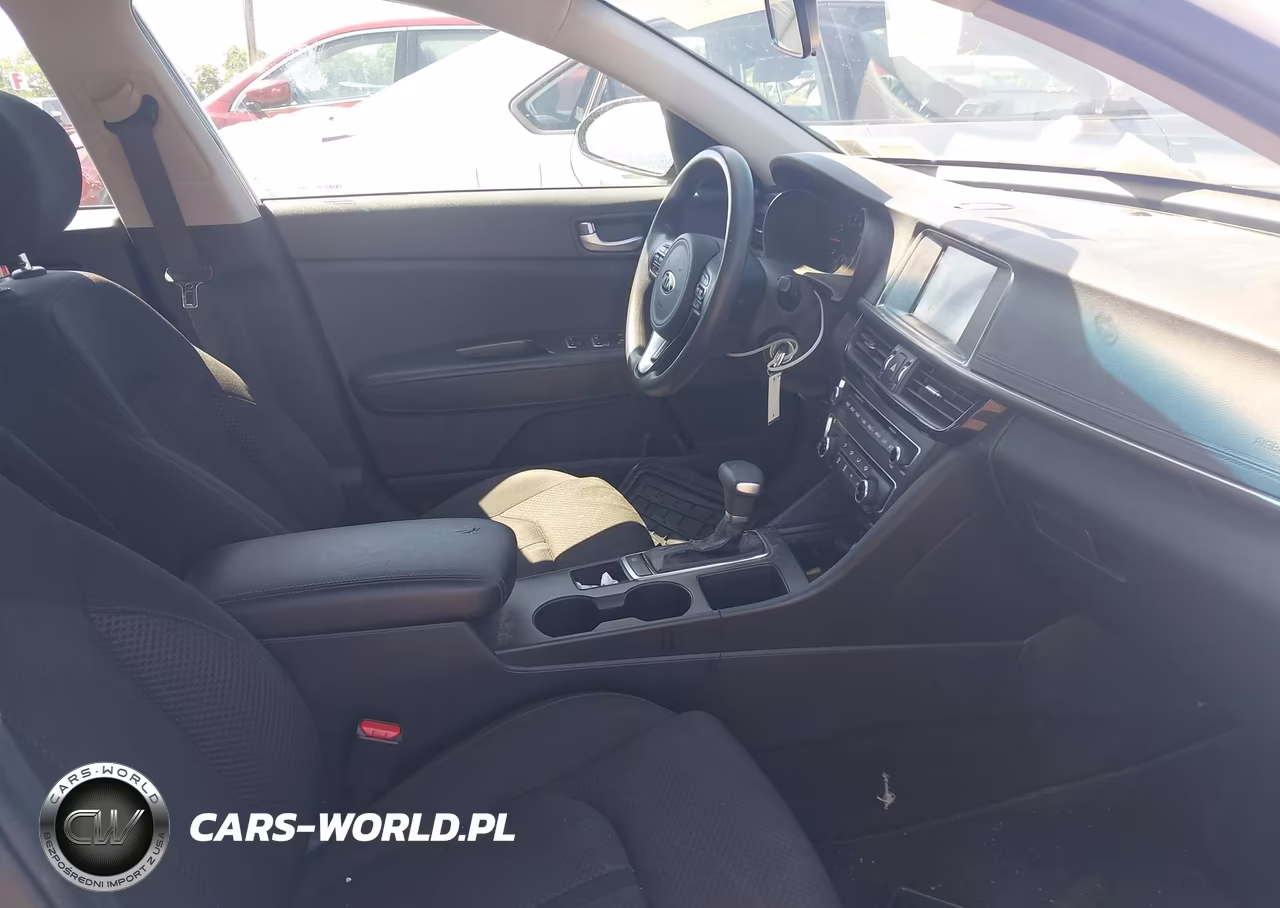 2018 Kia Optima Lx VIN:KNAGT4L30J5216676 - 5