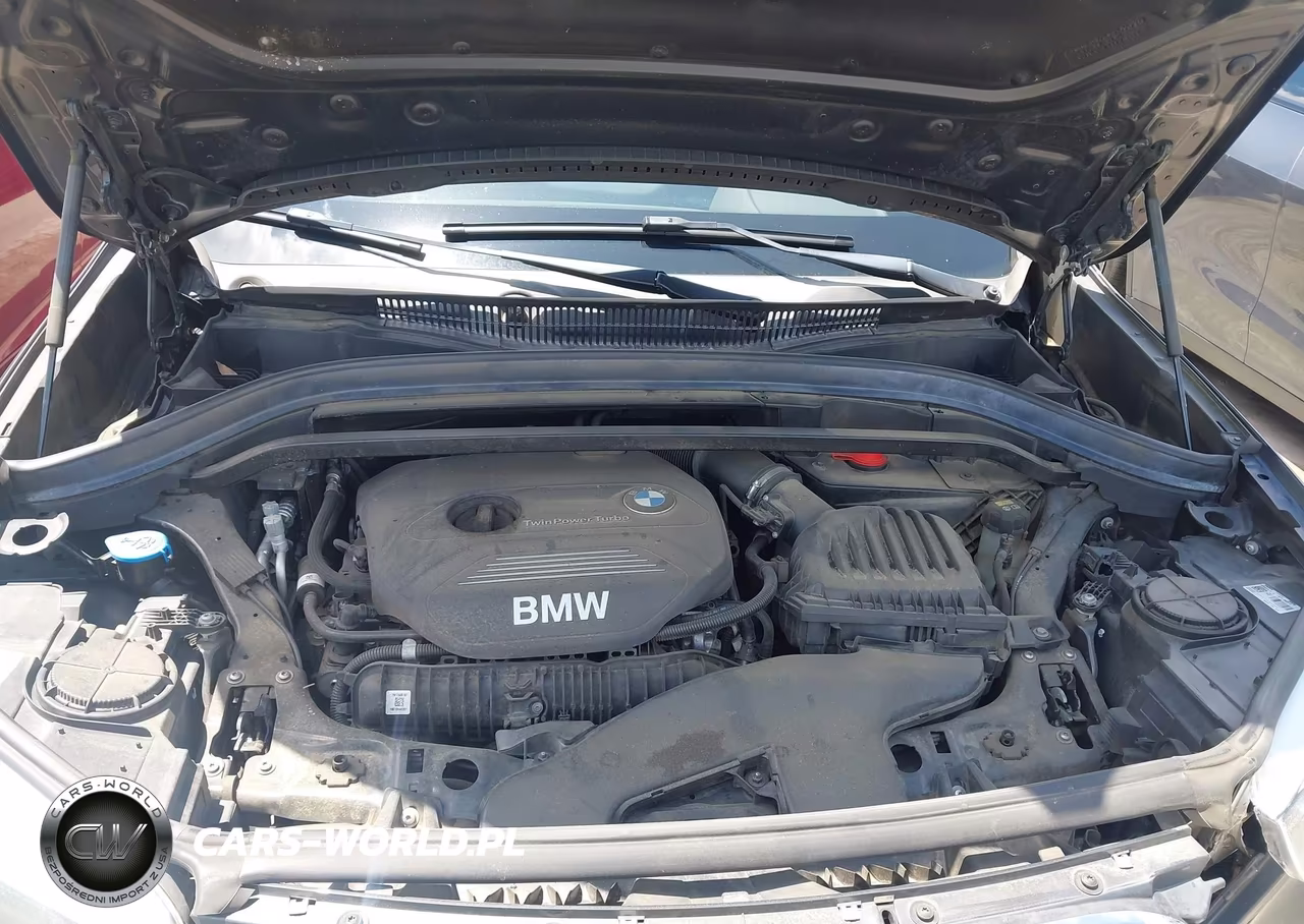 2018 BMW X1 xDrive28I VIN:WBXHT3C31J5L24583 - 10