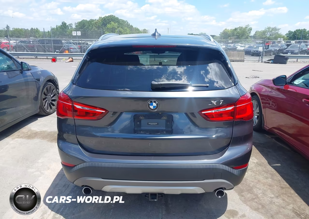 2018 BMW X1 xDrive28I VIN:WBXHT3C31J5L24583 - 16