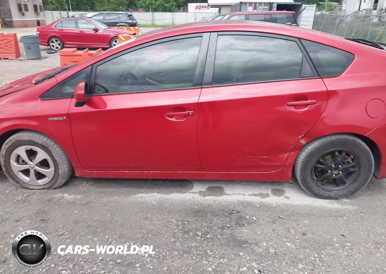 2014 Toyota Prius Two VIN:JTDKN3DU3E1738224 - 14