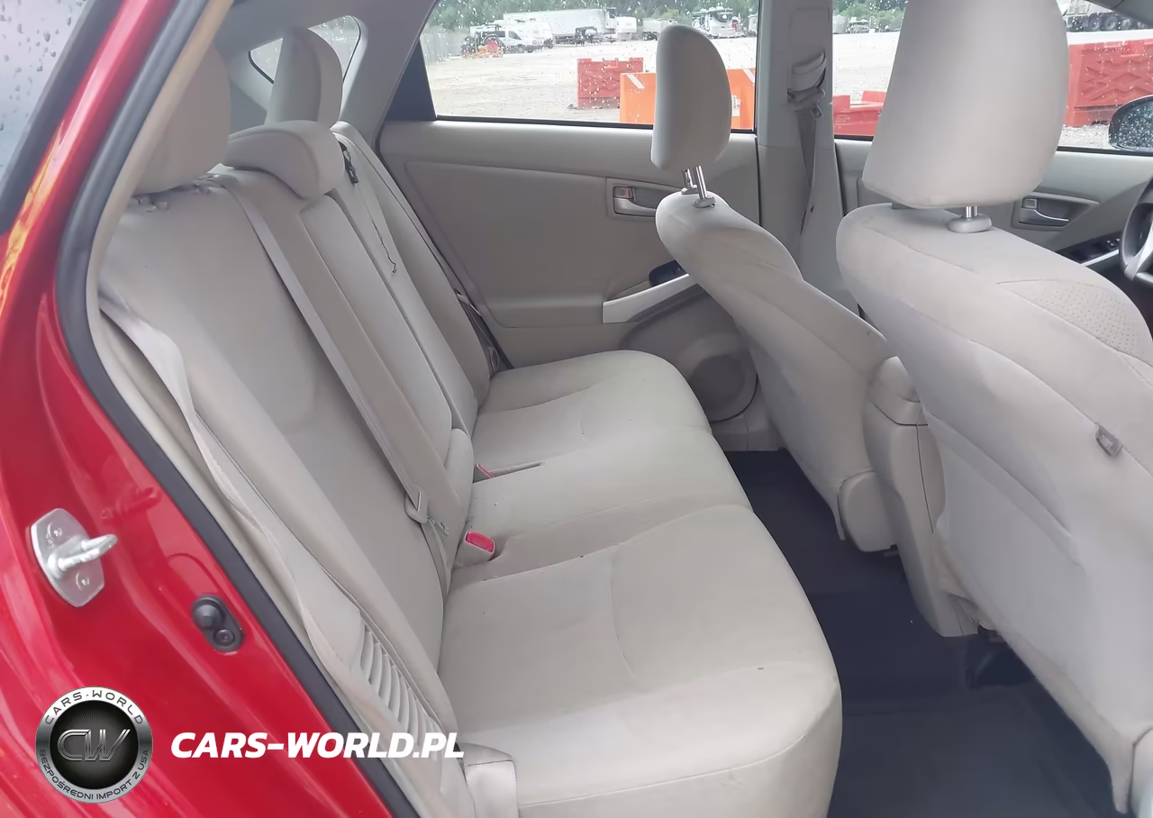 2014 Toyota Prius Two VIN:JTDKN3DU3E1738224 - 8